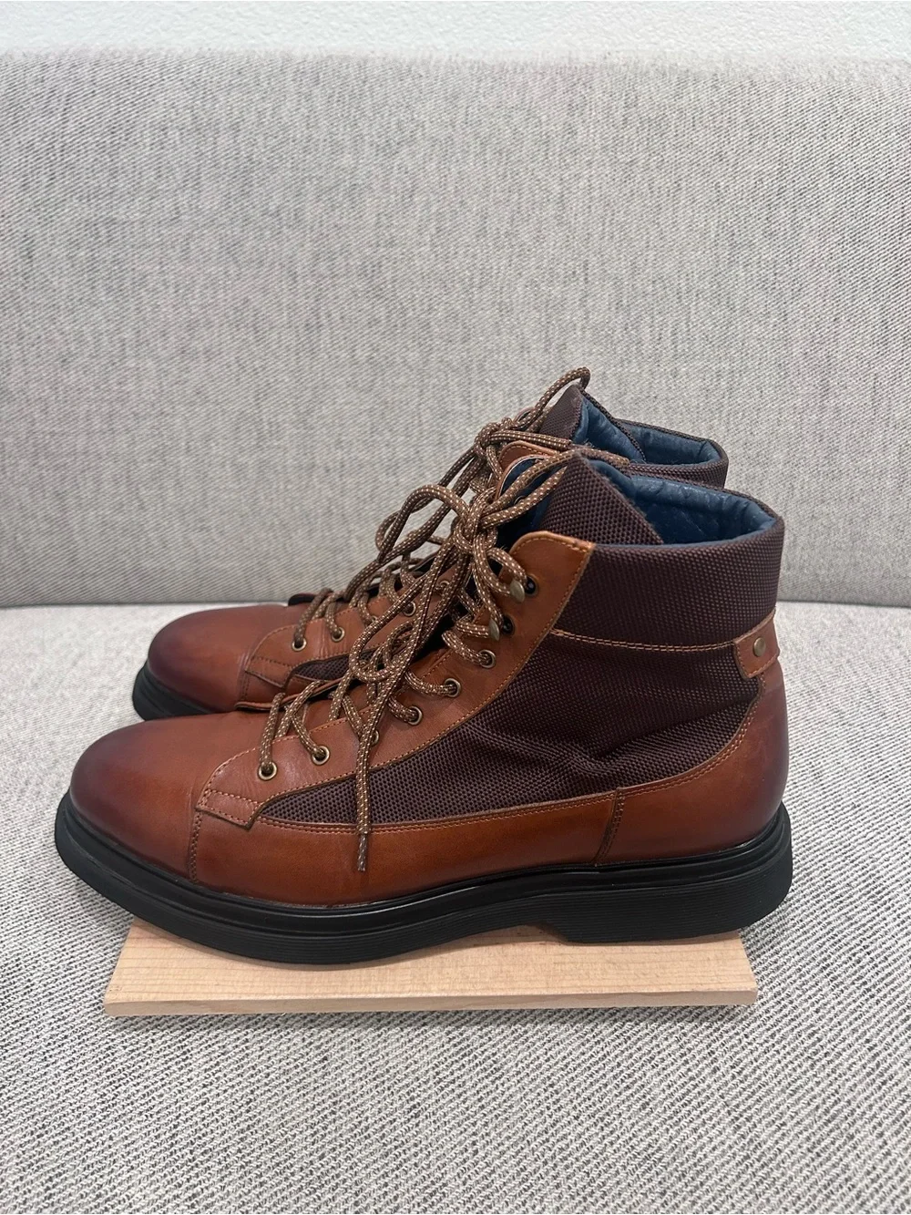 Vintage Foundry Co. Thundra Boots Sz 9 Brown Leather
